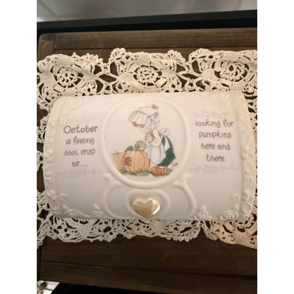 Precious Moments October Opal Birthstone Trinket Box Enesco 1995 Porcelain Chest